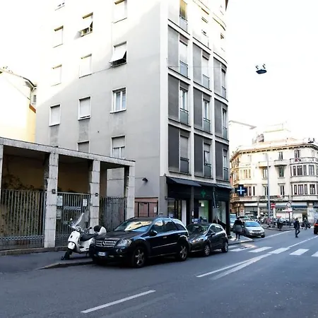 Apartamento Hintown Night Out House Milão